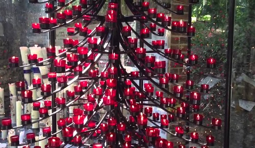 Kerzen anzünden für Dani - der Kerzenbaum